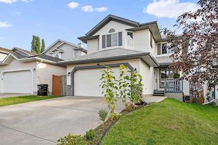 53 Tuscarora Place NW Calgary, AB T3L 2G1