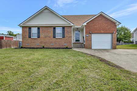 2774 N Whitfield Rd Clarksville, TN 37040