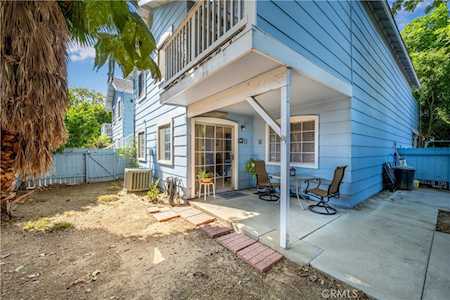 7025 Glade Ave #26 Canoga Park, CA 91303