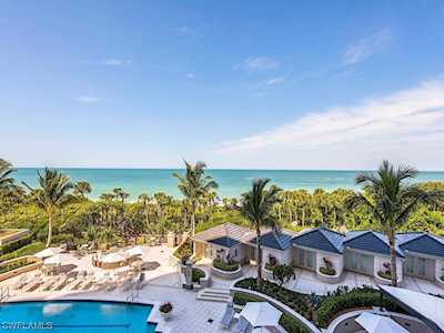 8665 Bay Colony Dr #404 Naples, FL 34108