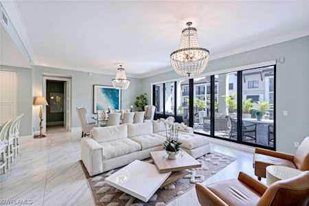 1035 S 3rd Ave #417 Naples, FL 34102
