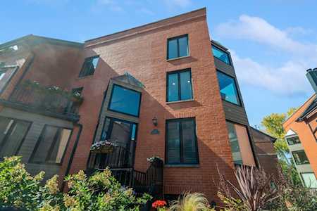 1612 N St. Michaels Ct Chicago, IL 60614