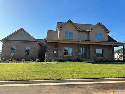 22976 Gunner Circle Athens, AL 35613
