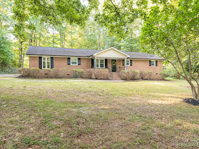 401 Jackson Place Matthews, NC 28104