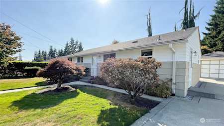 8508 9th Ave SE Everett, WA 98208