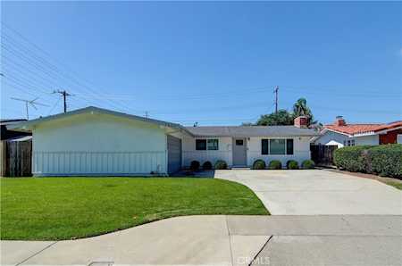 2257 Avalon St Costa Mesa, CA 92626