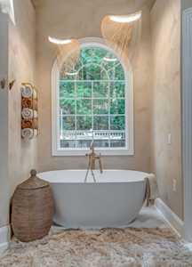 945 Travelers Ct Nashville, TN 37220
