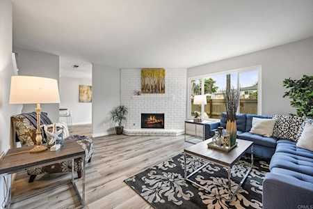368 Forest Place Vista, CA 92083