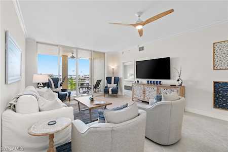 451 Bayfront Place #5408 Naples, FL 34102