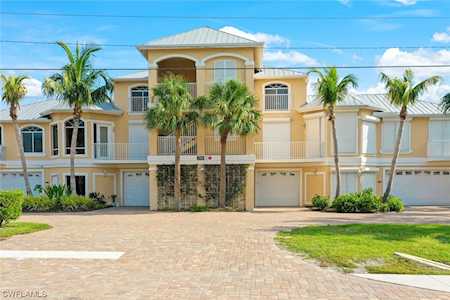 291 Lenell Rd Fort Myers Beach, FL 33931