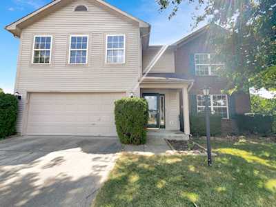 6603 Crossbridge Dr Noblesville, IN 46062