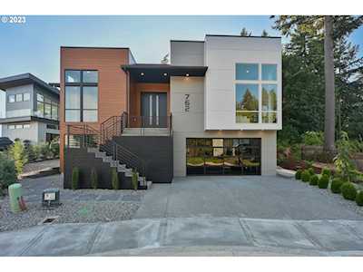 762 Province CT Camas, WA 98607