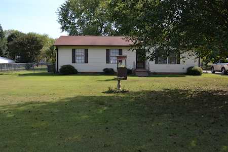 3935 Whitehaven Dr Murfreesboro, TN 37129