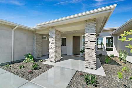 2375 S Grinberg Pl. Meridian, ID 83642