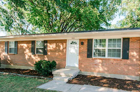 1029 Pennebaker Dr Lexington, KY 40511