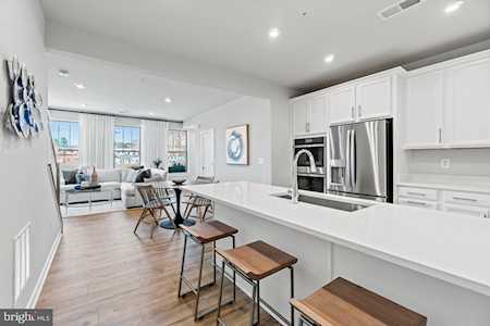 13541 Innovation Station Loop Herndon, VA 20171