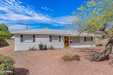 2240 E Montecito Ave Phoenix, AZ 85016