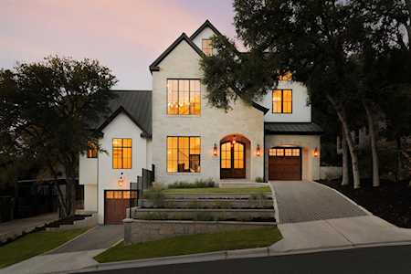 2306 Fortune DR Austin, TX 78704