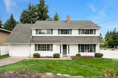 12312 SE 42nd St Bellevue, WA 98006