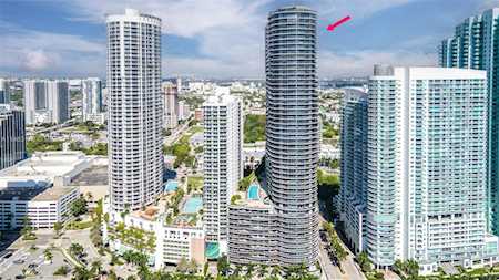 488 NE 18th St #4407 Miami, FL 33132