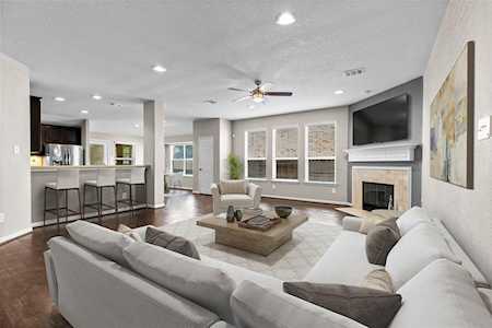 103 Forest Heights Way Montgomery, TX 77316