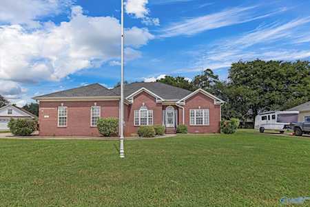 119 Brokenrein Drive Meridianville, AL 35759