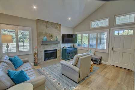 7402 Yellowtail Dr #202 Huntington Beach, CA 92648