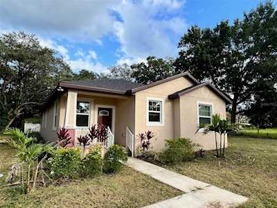 14813 N 19th St Lutz, FL 33549