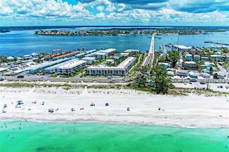 501 Gulf Dr N #104 Bradenton Beach, FL 34217