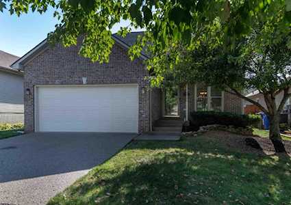 2957 Masters View Rd Lexington, KY 40511