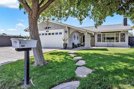 205 S Orleans Ave Escondido, CA 92027