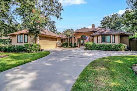 66 Leamington Ln Hilton Head Island, SC 29928