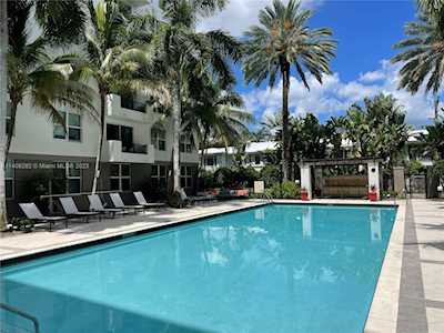 2421 NE 65th St #602 Fort Lauderdale, FL 33308
