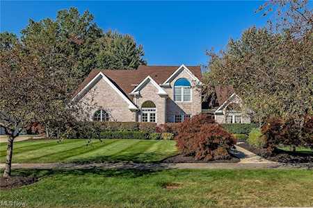 3180 Royal Oak Ct Westlake, OH 44145