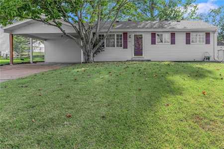 120 Bertrand Dr St Louis, MO 63129