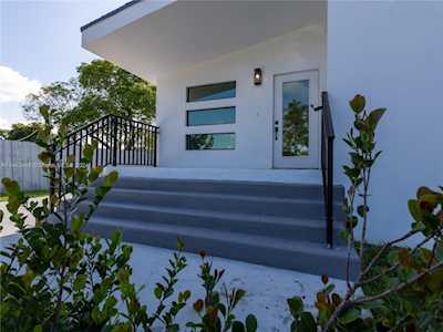 412 NW 15th Ave Pompano Beach, FL 33069
