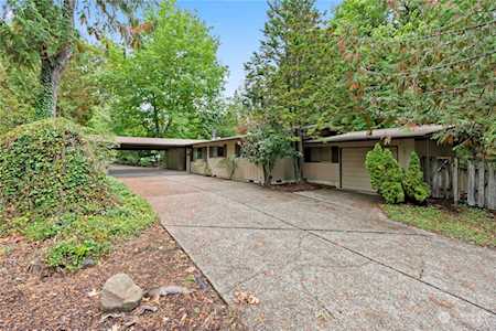 2020 Lakemoor Place SW Olympia, WA 98512