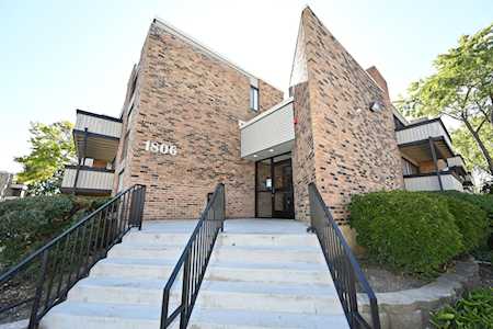 1806 Hemlock Place #109 Schaumburg, IL 60173