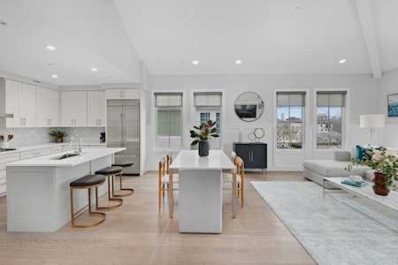 945-947 E Broadway #9 Boston, MA 02127