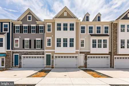 215 Douglas Way Middletown, DE 19709