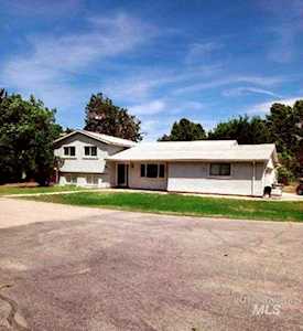 2074 E Bentley Dr Meridian, ID 83642
