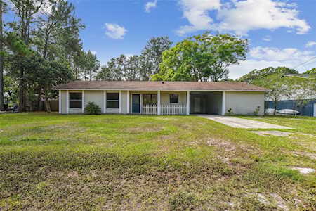1207 E 162nd Ave Lutz, FL 33549