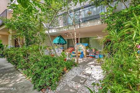 279 S Barrington Ave #E11 Los Angeles, CA 90049