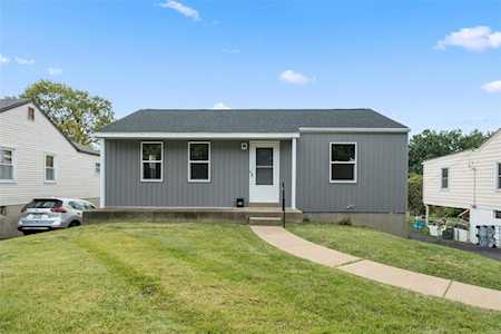 10734 Saint Henry Ln St Ann, MO 63074