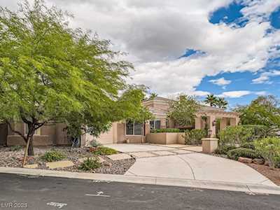 300 Pinion Hills Ct Las Vegas, NV 89144