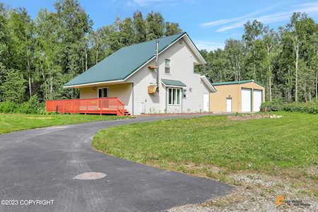 25808 S Gardeners Ln Talkeetna, AK 99676