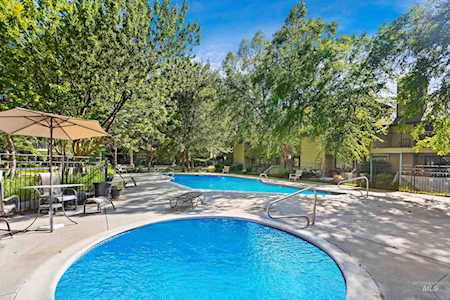 3749 S Gekeler Lane #64 Boise, ID 83706