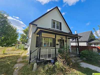 5328 S 33rd St Omaha, NE 68107