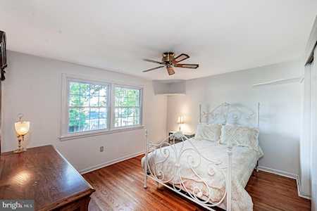 67 Hillside Dr Turnersville, NJ 08012