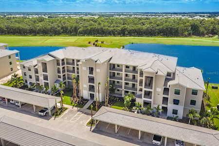 17704 Gawthrop Dr #403 Lakewood Ranch, FL 34211